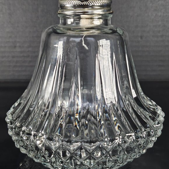 Rare Lamplight Farms, Austria Diamond Cut Crystal Oil Lamp 13 Inch - Picture 4 of 13